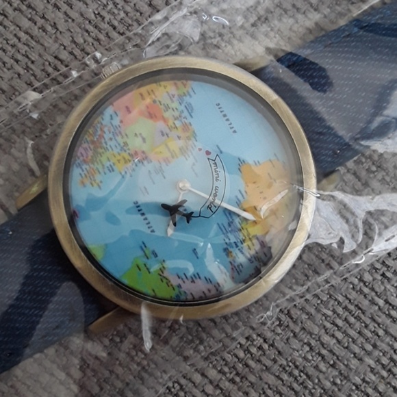 World Map Watch! - Picture 2 of 2